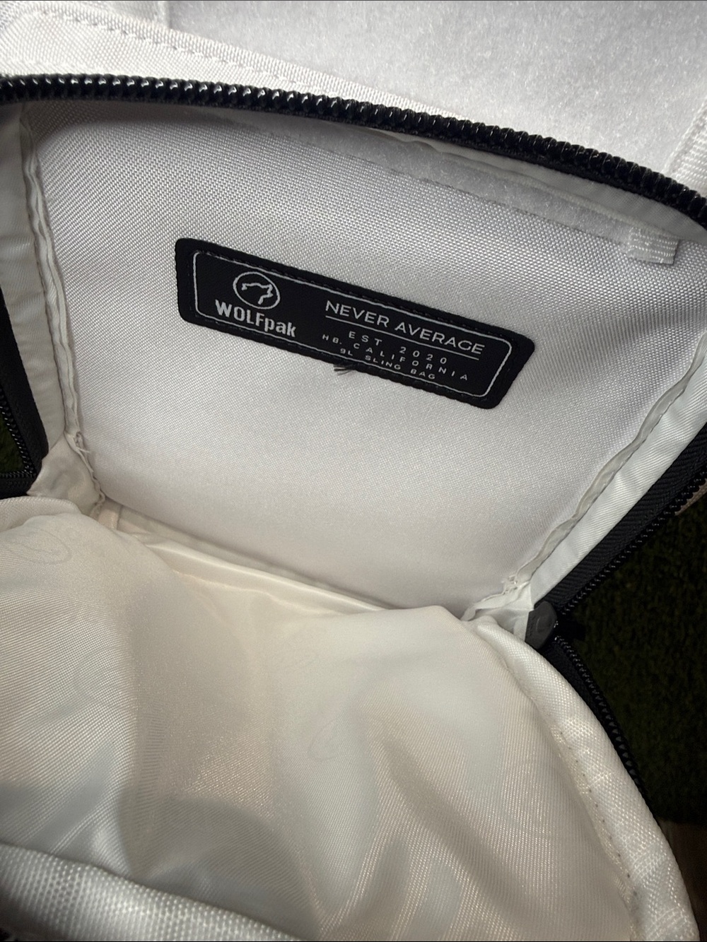 WOLFpak 9L Tactical Sling Polar White - Picture 9 of 11